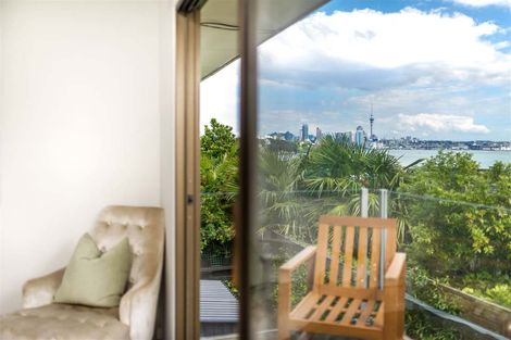 Photo of property in 3/59 Norwood Road, Bayswater, Auckland, 0622