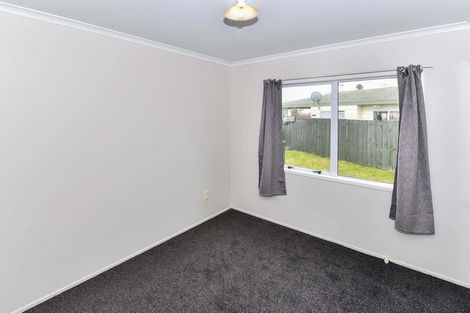 Photo of property in 2/20 Solveig Place, Randwick Park, Auckland, 2105