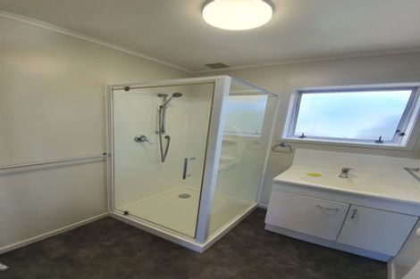 Photo of property in 7 Palm Court Drive, Glen Eden, Auckland, 0602