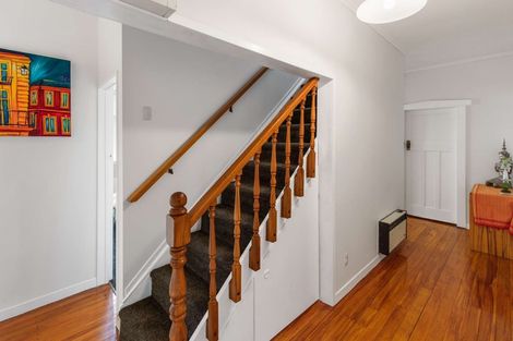 Photo of property in 1 Ngapuhi Street, Saint Johns Hill, Whanganui, 4501