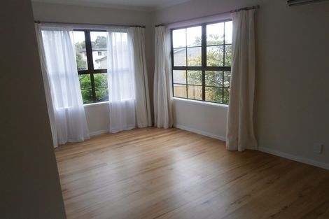 Photo of property in 54 Oaktree Avenue, Browns Bay, Auckland, 0630