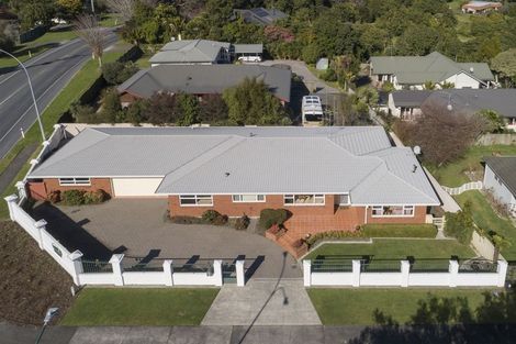 Photo of property in 1 Wakefield Drive, Bethlehem, Tauranga, 3110