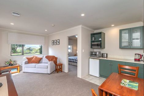 Photo of property in 138 Muhunoa Road West, Ohau, Levin, 5570
