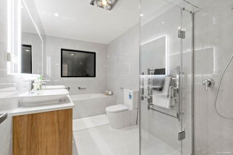 Photo of property in 60 Lime Hill Rise, Flat Bush, Auckland, 2019