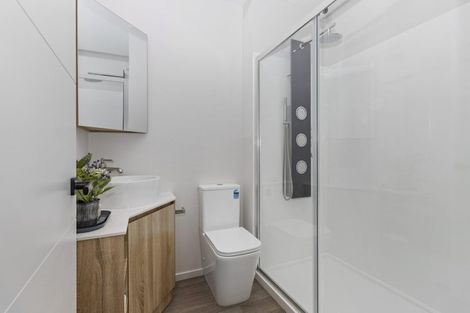 Photo of property in 2/44 May Street, Hamilton East, Hamilton, 3216