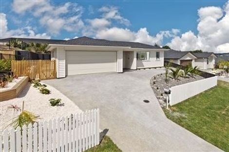 Photo of property in 51 Harvest Avenue, Orewa, 0931