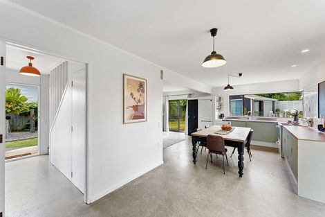 Photo of property in 16 Ngapaki Street, Waikanae Beach, Waikanae, 5036