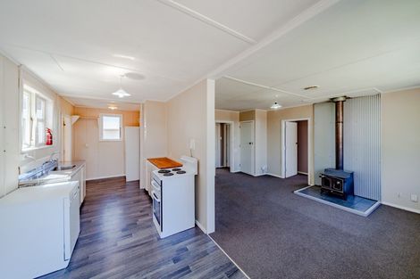 Photo of property in 15 Porritt Place, Waipukurau, 4200