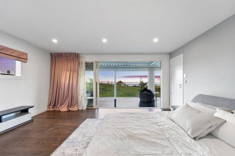 Photo of property in 27 Bearing Parade, Long Bay, Auckland, 0630