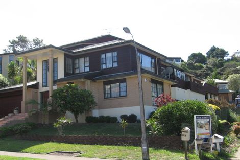 Photo of property in 1/31 Penguin Drive, Murrays Bay, Auckland, 0630