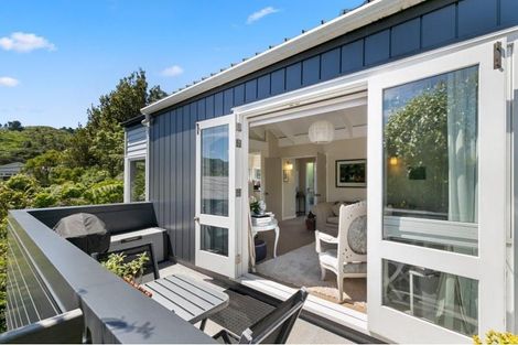 Photo of property in 7 Newcombe Crescent, Karori, Wellington, 6012