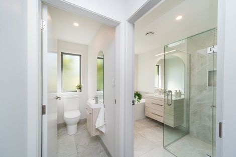 Photo of property in 2 Seddon Street, Takaro, Palmerston North, 4412