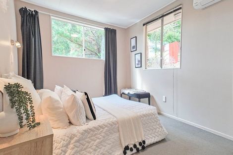 Photo of property in 22b Hillside Drive, Maoribank, Upper Hutt, 5018