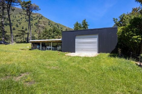 Photo of property in 531 Clova Bay Road, Totaranui, Picton, 7282
