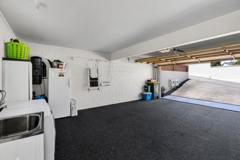 Photo of property in 2a Sackville Street, Fitzroy, New Plymouth, 4312