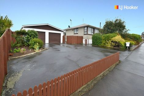 Photo of property in 303 Brockville Road, Brockville, Dunedin, 9011