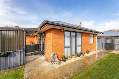 Photo of property in 21 Clinton Lane, Woolston, Christchurch, 8062