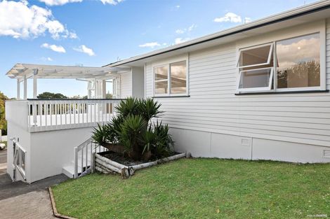 Photo of property in 11 Orton Street, Glenfield, Auckland, 0627