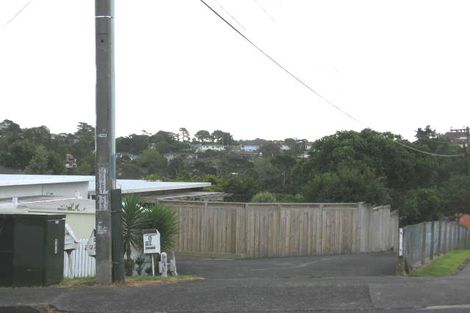 Photo of property in 1/20b Sunnynook Road, Sunnynook, Auckland, 0620