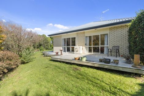 Photo of property in 24 Brookesmith Drive, Waiuku, 2123