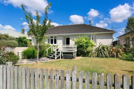 Photo of property in 1037 Hazelmere Crescent, Te Awamutu, 3800