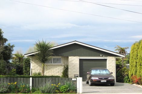 Photo of property in 22 Ferry Road, Clive, 4102