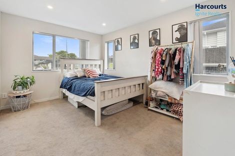 Photo of property in 11 Regis Park Drive, Pukekohe, 2120