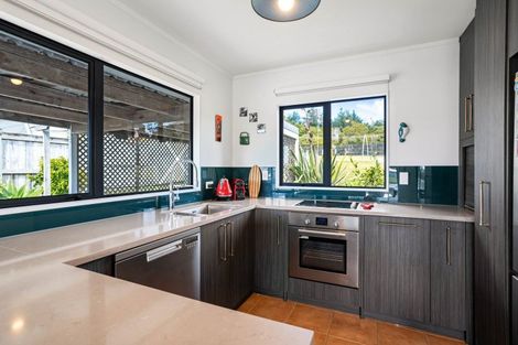 Photo of property in 332 Waterways Parade, Pauanui, Hikuai, 3579