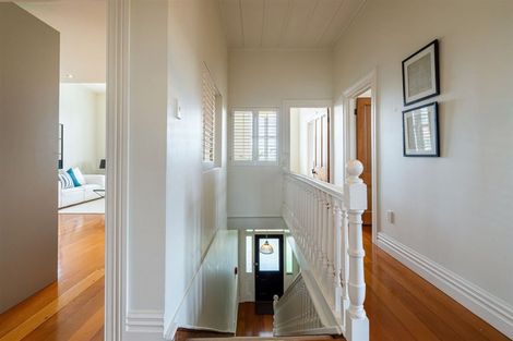 Photo of property in 7 Tainui Road, Devonport, Auckland, 0624