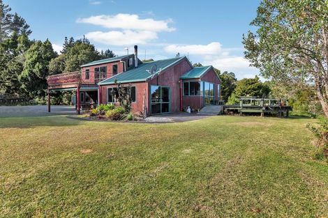 Photo of property in 1106 Russell Road, Whakapara, Hikurangi, 0184