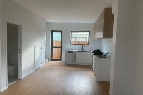 Photo of property in 4/18 Dellwood Avenue, Henderson, Auckland, 0612