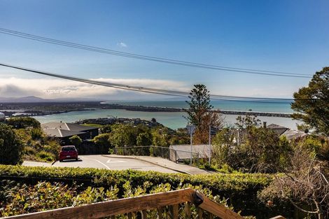 Photo of property in 1/127 Moncks Spur Road, Redcliffs, Christchurch, 8081