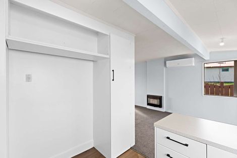 Photo of property in 64 Rhodes Drive, Kelvin Grove, Palmerston North, 4414