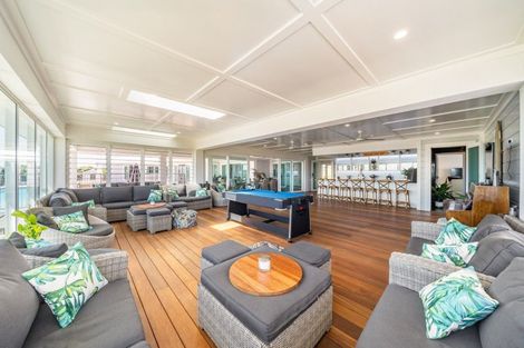 Photo of property in 87 Rutherford Drive, Waikanae Beach, Waikanae, 5036