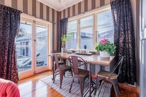 Photo of property in 79 Latham Street, Marewa, Napier, 4110