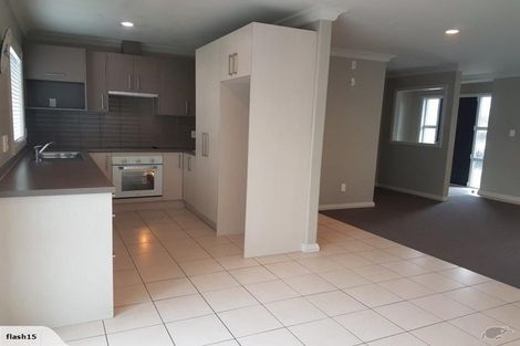 Photo of property in 4 Nirmal Place, Sunnyvale, Auckland, 0612