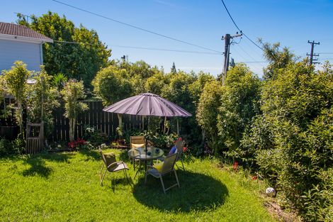 Photo of property in 39 Shetland Street, Glen Eden, Auckland, 0602