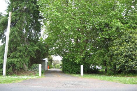 Photo of property in 66 Koraha Road, Kumeu, 0892