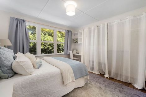 Photo of property in 82 Martindales Road, Heathcote Valley, Christchurch, 8022