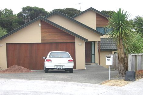 Photo of property in 120 Seaview Road, Glenfield, Auckland, 0629