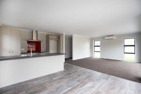 Photo of property in 1 Te Ara O Roimata, Wainuiomata, Lower Hutt, 5014