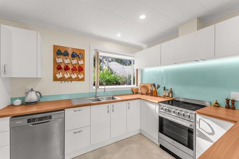 Photo of property in 34 Dunedin Street, Redwood, Christchurch, 8051