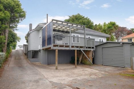 Photo of property in 36 Forest Lake Road, Forest Lake, Hamilton, 3200