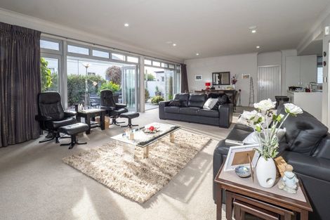 Photo of property in 21 Havelock Street, Ashburton, 7700