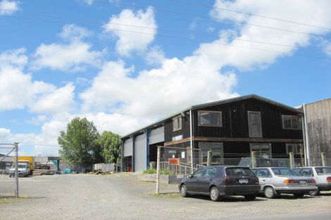 Photo of property in 2/156 Great South Road, Drury, 2113