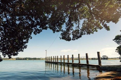 Photo of property in 1 Okohaka Avenue, Glenbrook, 2681