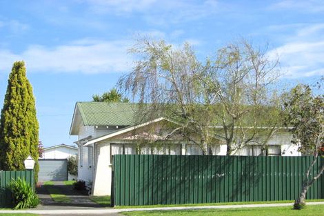 Photo of property in 71 Gonville Avenue, Gonville, Whanganui, 4501