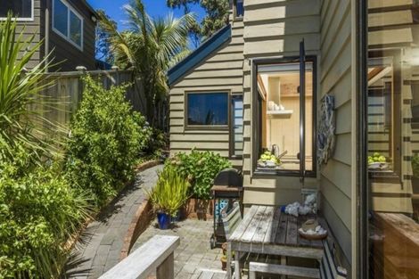 Photo of property in 24 Whitby Crescent, Mairangi Bay, Auckland, 0630