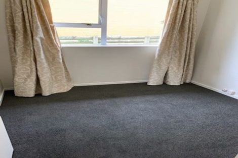 Photo of property in 2 Beachwater Grove, Paraparaumu Beach, Paraparaumu, 5032