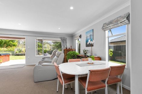 Photo of property in 10 Rochfort Street, Otane, 4202